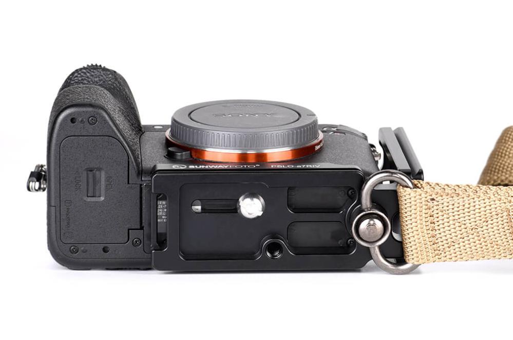 Sunwayfoto L-Bracket för Sony A7R IV & A9II med QD-uttag