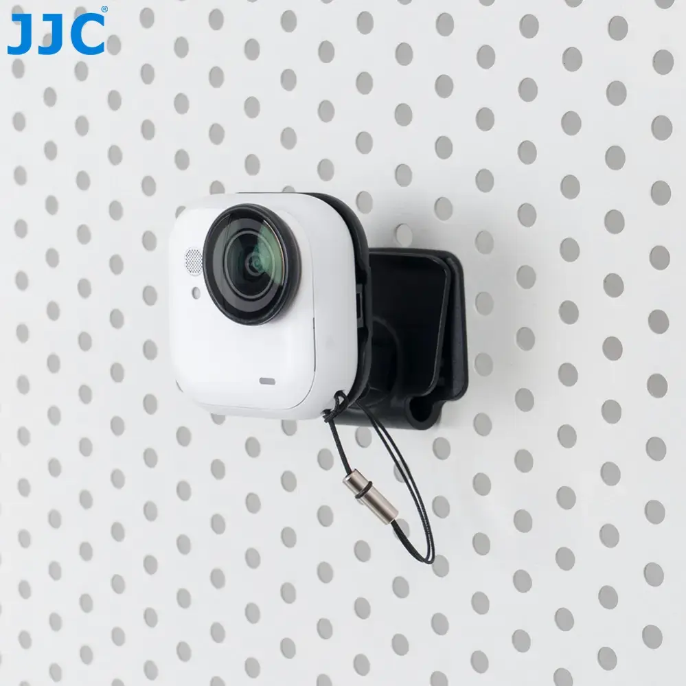 JJC Magnetisk kasketbeslag med klemme til Insta360 GO Ultra