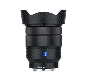 Kiwifotos Skin f&ouml;r Sony Vario-Tessar T* FE 16-35mm f/4 ZA OSS - kolfiberfilm