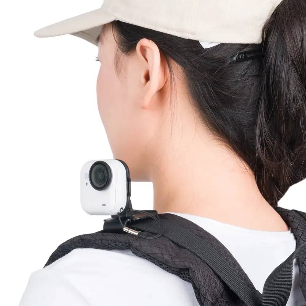 JJC Magnetisk kasketbeslag med klemme til Insta360 GO Ultra