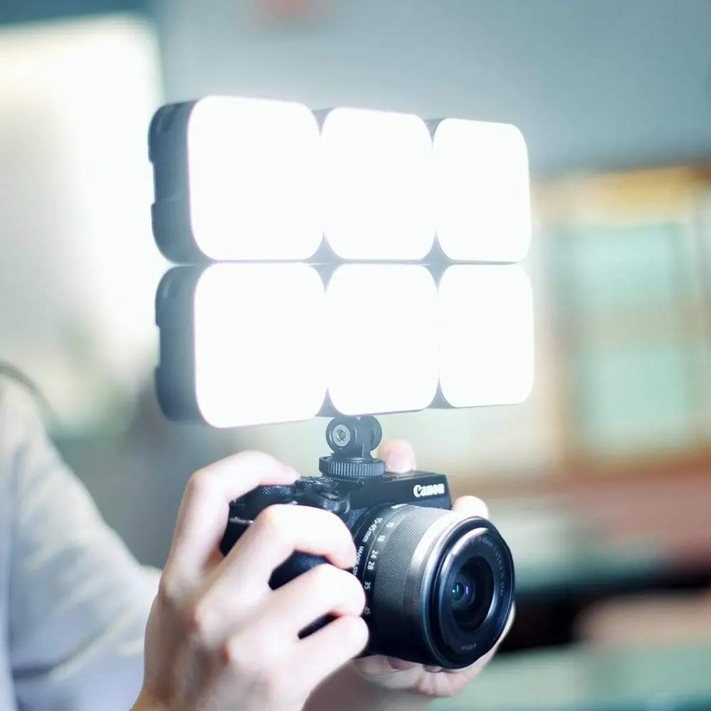 VIJIM VL100C Pocket videolys med 100 LED til kamera og mobil
