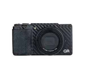 Kiwifotos Skin til Ricoh GR II &ndash; Sort kulfiberfilm