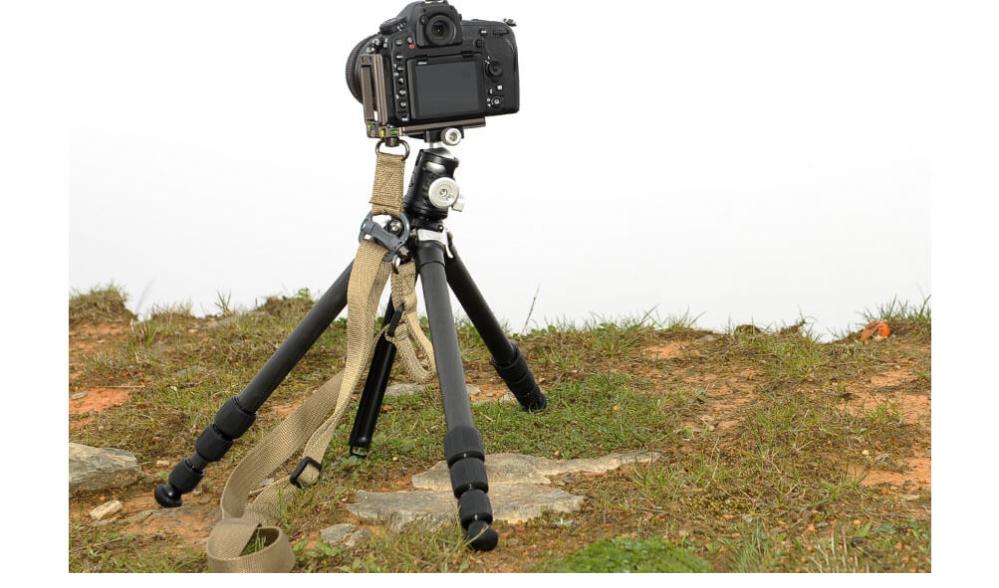 Sunwayfoto L-Bracket universal för systemkameror Arca Swiss QD-hål