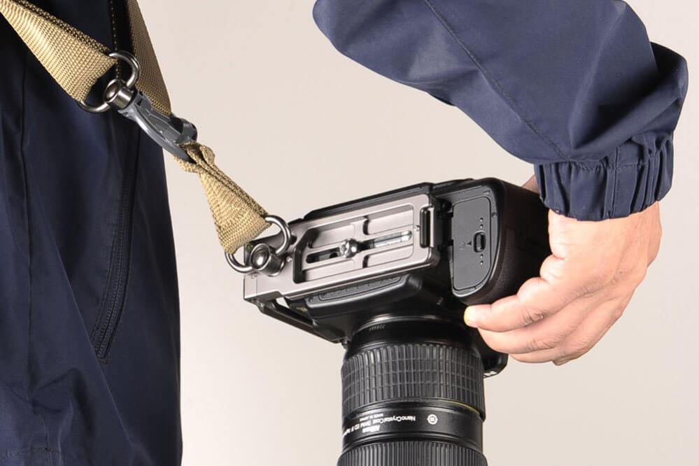 Sunwayfoto L-Bracket universal för systemkameror Arca Swiss QD-hål