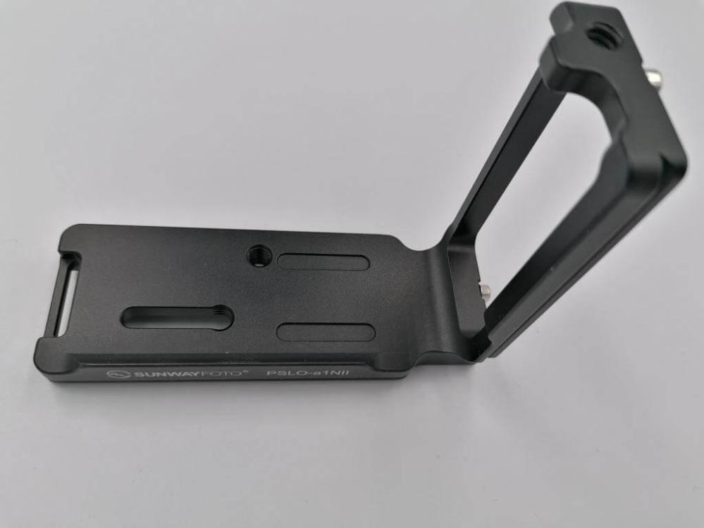 Sunwayfoto L-Bracket för Sony A1