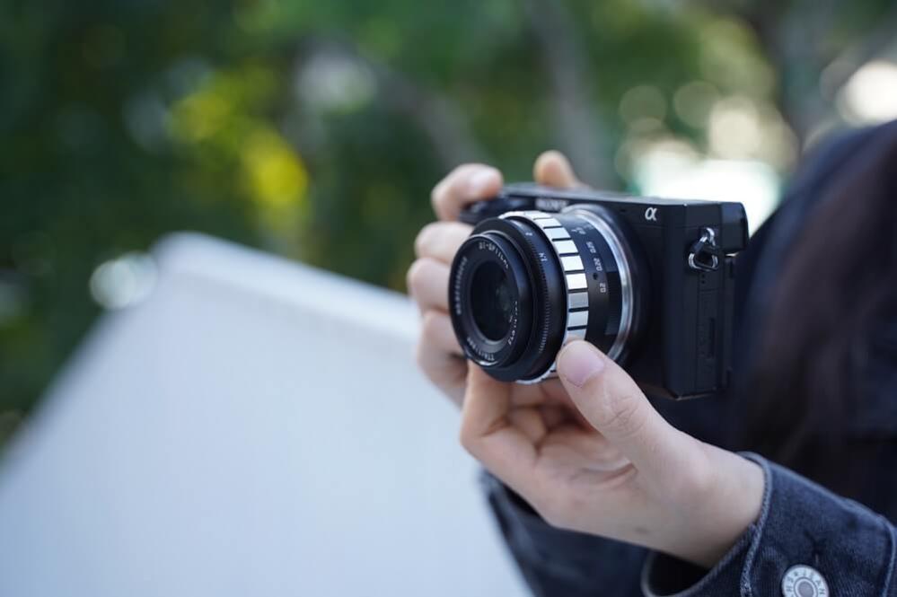 TTArtisan 23mm f/1.4 APS-C objektiv för Sony E silver