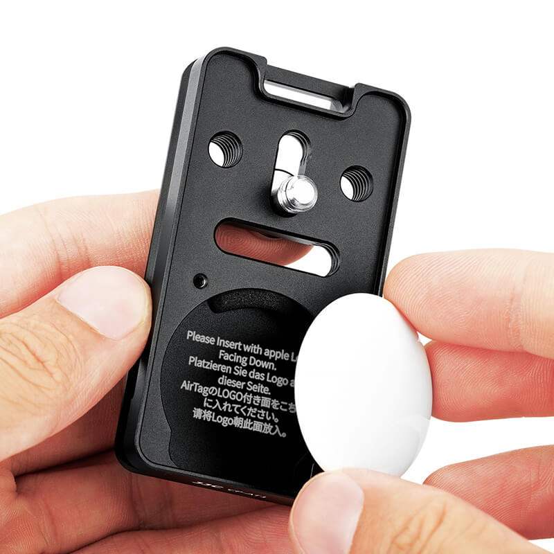 JJC CP-AT1 Snabbplatta med fack för AirTag Arca Swiss