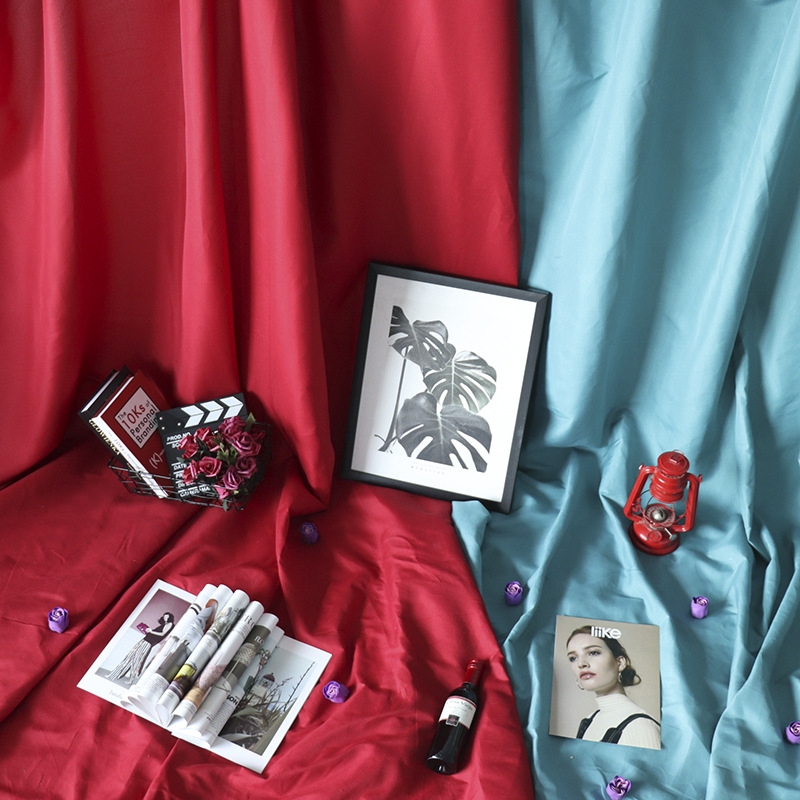 Studiebaggrund i polyester 2 × 2,4 meter – Rød