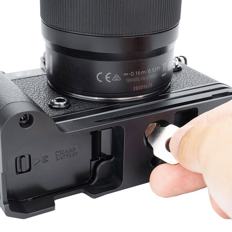 JJC handgrepp för Nikon Z f med fack för AirTag