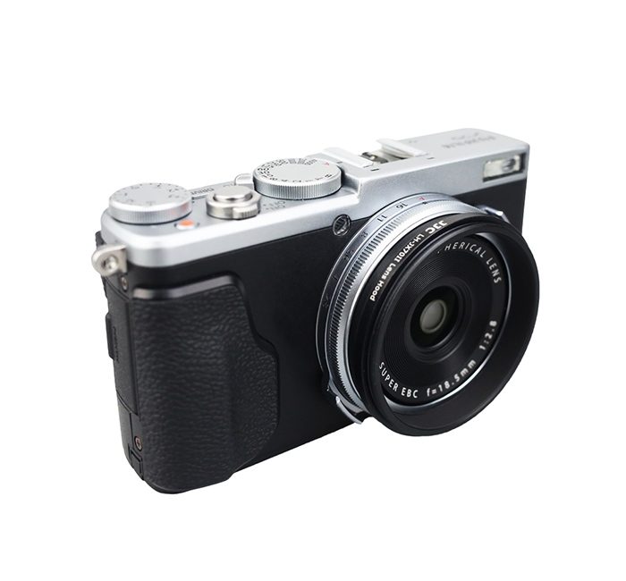 JJC Motljusskydd & 49mm adapter för Finepix X70