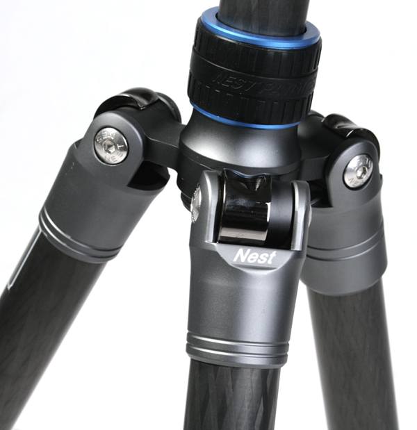Nest 6264CK Kamerastativ 150cm kolfiber med kulled NT-630H