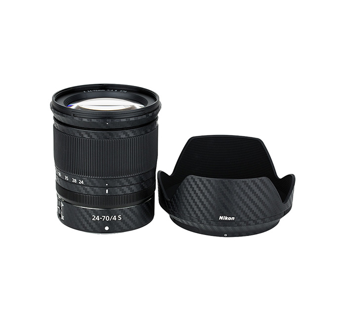 Kiwifotos Skin för Nikon Nikkor Z 24-70mm f/4 S - Svart kolfiberfilm